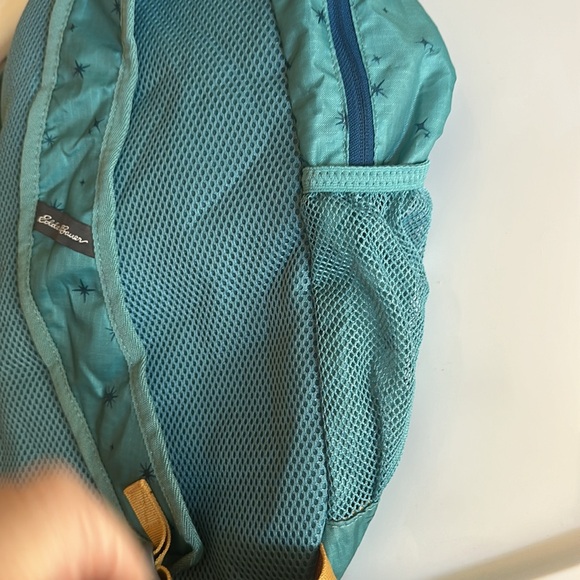 EDDIE BAUER STOWAWAY PACKABLE 20L BACKPACK - Picture 5 of 7